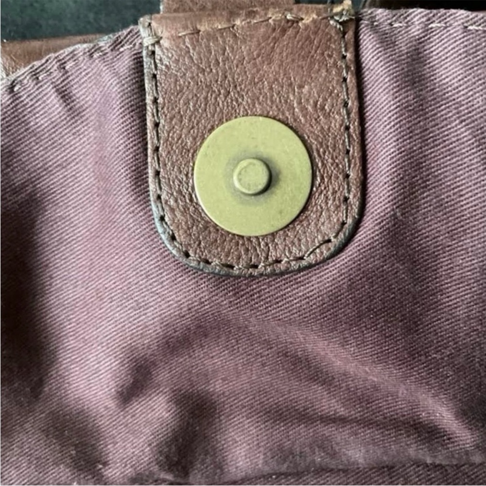 Fossil Vintage Sasha Distressed Cognac Leather Crossbody Bag - Picture 9 of 14